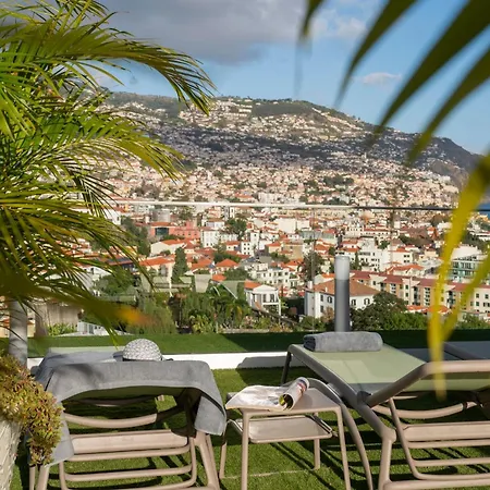 Maravilhas Ii By An Island *